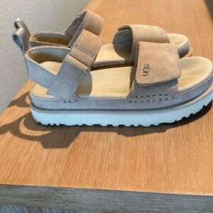 UGG Kids Suede Sandal in Light Beige with White Sole